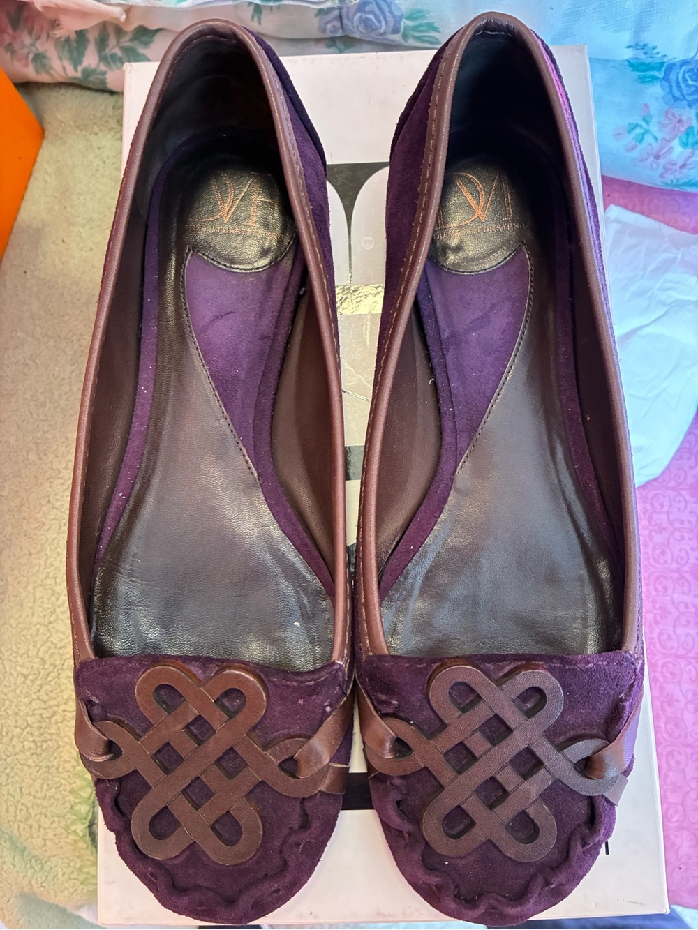 DVF suede “Dock” flats sz 7 Diane von Furstenberg 💜💜